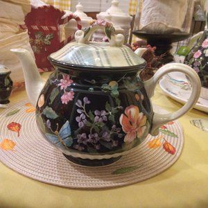 NWT Tracy Porter Teapot from The Jardiniere Collection